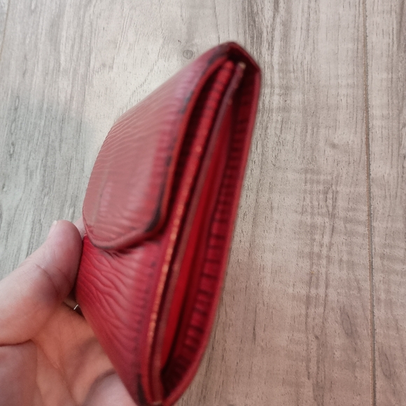 Louis Vuitton Red Leather Epi Change Pouch Coin Card Wallet - Picture 3 of 7